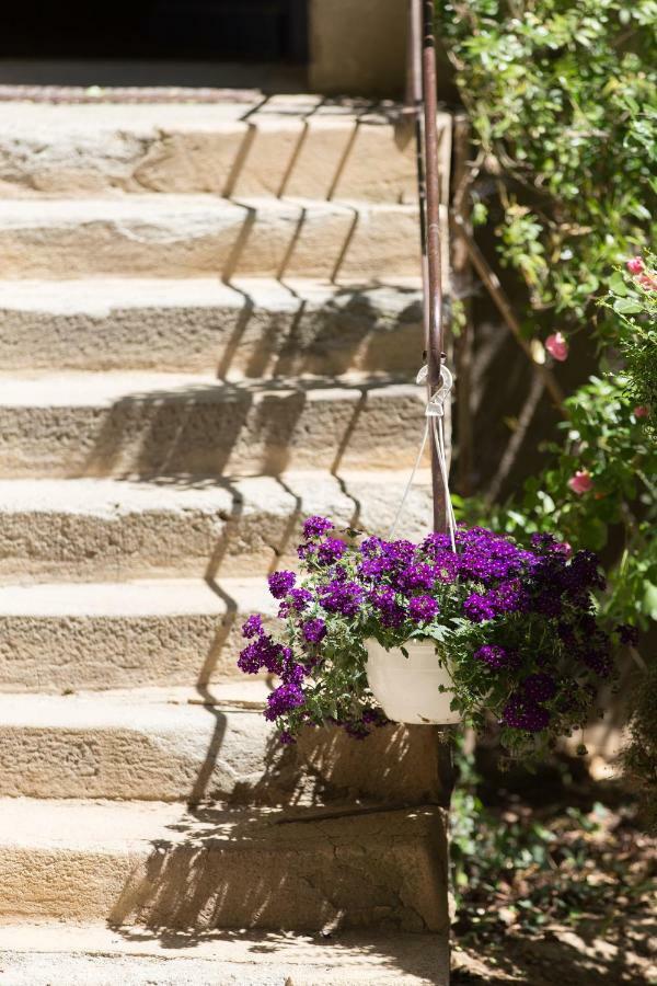 Le Clos Du Perret Chaussan Exterior photo