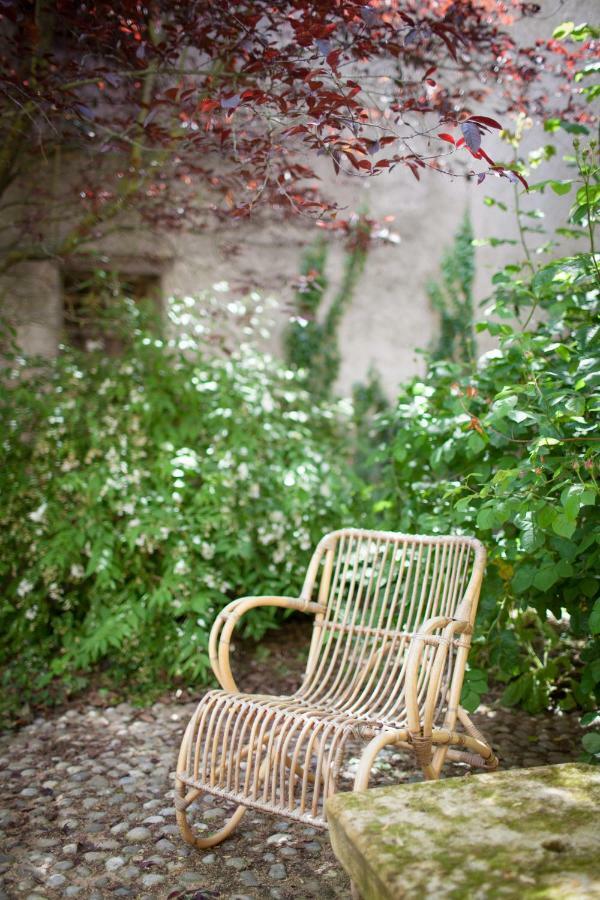 Le Clos Du Perret Chaussan Exterior photo
